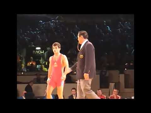 БОРЬБА. Чемпионат мира-2009. 55 кг 3-е место Ровшан Байрамов (Азербайджан)-Вирджил Мунтяну (Румыния)