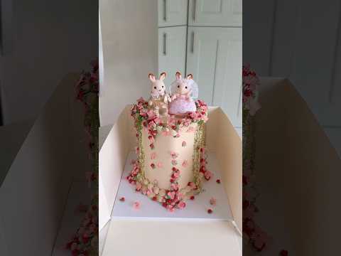 Sylvanian families wedding cake💕🌸✨🐰🎂🌱