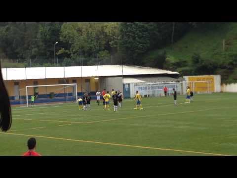 Lance de penalty e golo de Gonzaga (Twix) frente ao Alvaiázere 