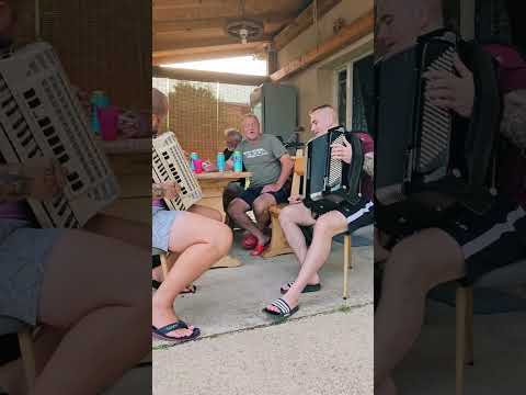 LIJEPA JELKA - GABUD MARIO I STJEPAN & IVAN TELINEC