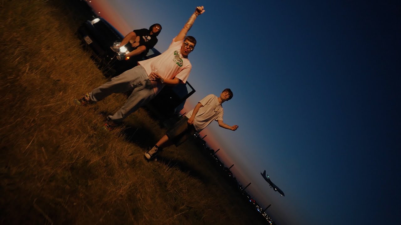 Hotel Maffija 3 - Awaryjne lądowanie