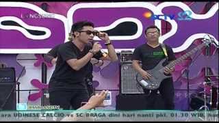 Download lagu DADIDO BAND Live At Inbox (28-08-2012) Courtesy SCTV mp3 Download lagu DADIDO BAND Live At Inbox (28-08-2012) Courtesy SCTV mp3