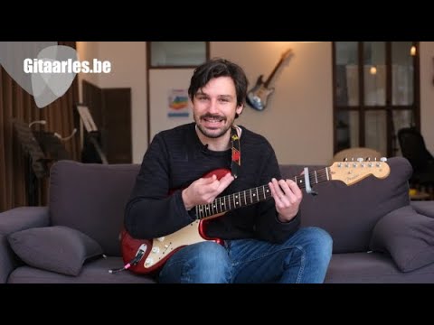 De 4 Aller Populairste Akkoorden (Hiermee Speel Je 1000+ Liedjes!)