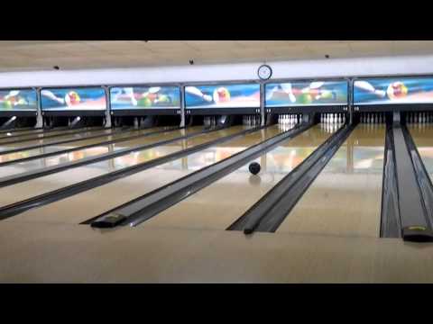 Hardest Strike I have ever Thrown..... Good Luck tryin this impossible trick shot by Tom Daugherty
