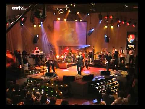 Los Pericos video Bajo la lluvia - CM Vivo 2002