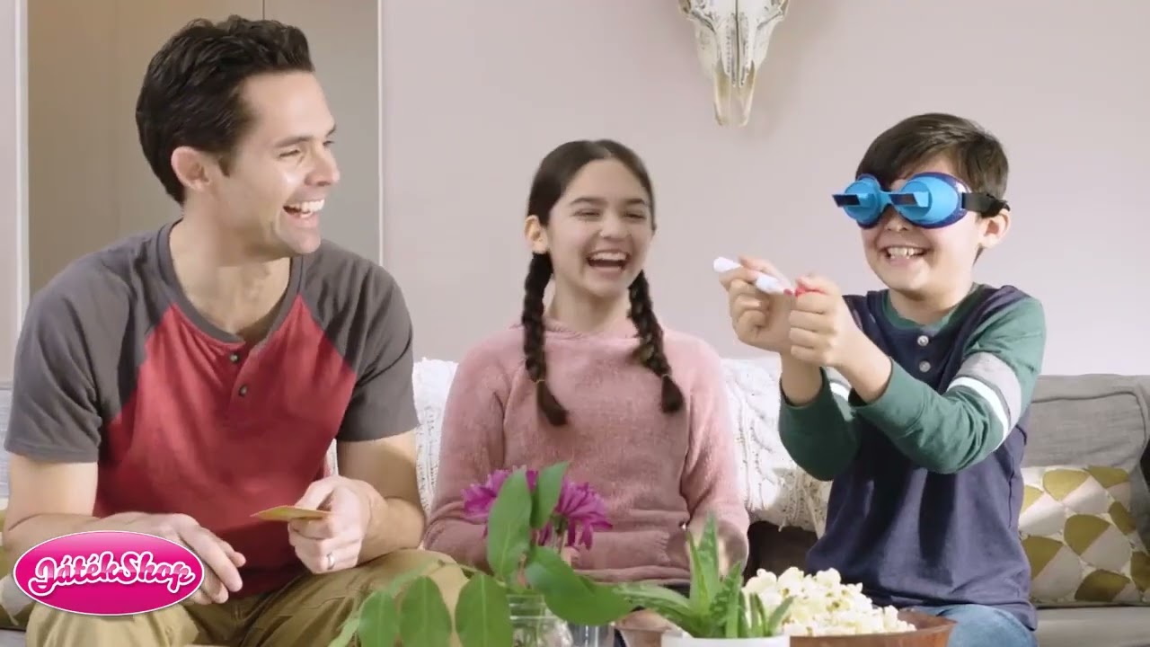 A Fejjel lefelé kihívás játék a szabadban társasjáték videó