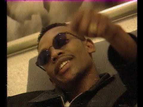 Twins - Shona Phansi (Get Down) [Official Music Video]