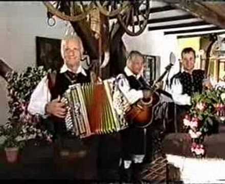 Ansambel Lojzeta Slaka - Polka Village (25 Let 1989)