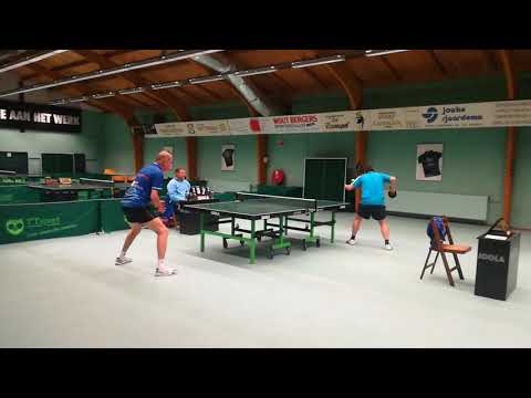 Tafeltennis Pecos 7 - De Treffers (R) 2 Robert Kruijt vs Cor Bakker, 1-11-2019