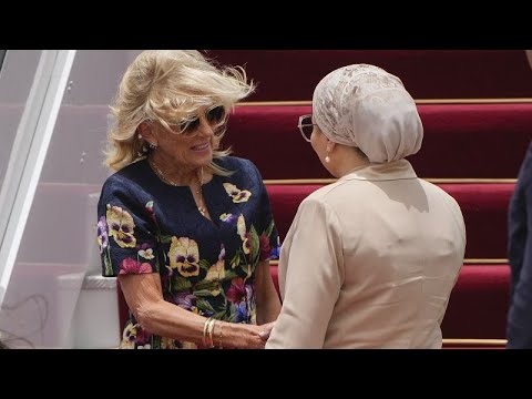 جيل بايدن عقب وصولها مصر "شكراً على الاستقبال الحار في أم الدنيا"…