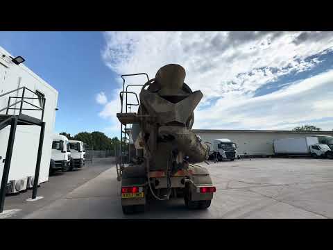 SCANIA P270 6X4 TRUCK MIXER LIEBHERR EQUIPMENT - Image 2