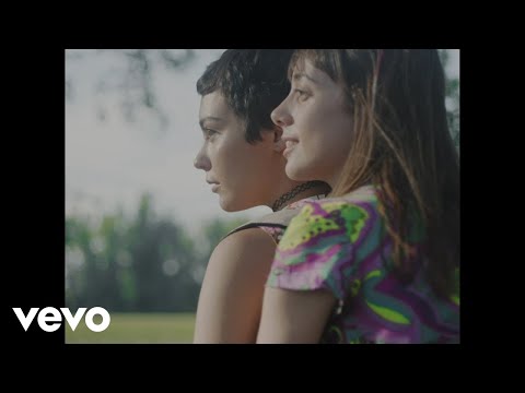 Mujer Contra Mujer - Javiera Mena