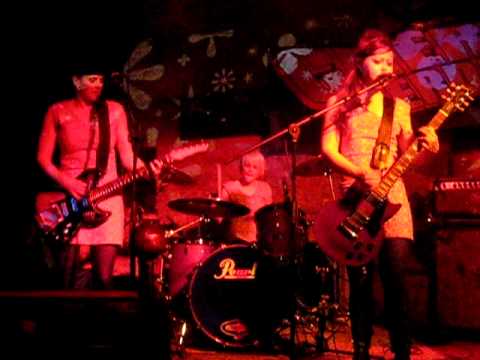 CHERRY OVERDRIVE - LONELINESS (live at Bassy 13.03.2009)