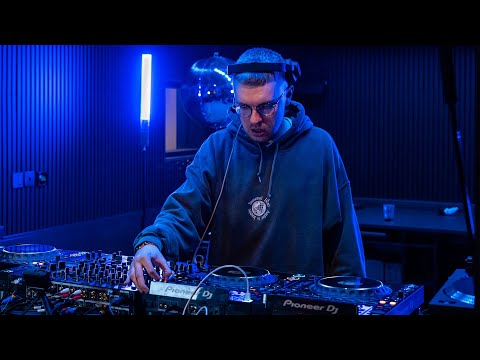 Press Play 1.0: Melé (Live from Defected HQ)