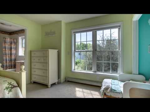 48 Howland St, Needham MA - Lynda Hughes - Tel 617-833-3394