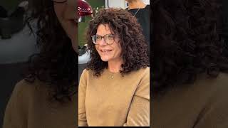 Das war der locken Schnitt von Melanie, was von ein unterschied oder?!#hair #greyhair #hairstyle