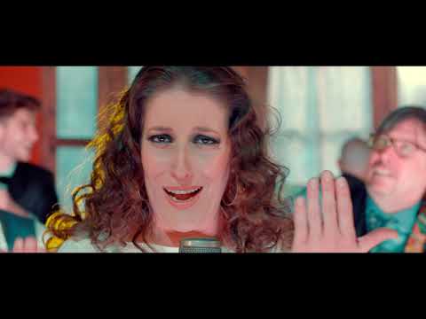 Nuevo Single de Argentina - Que Alguien Me Diga (Video oficial)