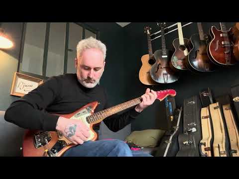 Fender Jaguar 1965 - candy apple red - VIDEO image 19