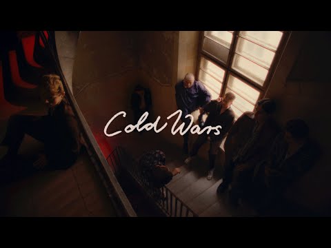Giant Rooks - Cold Wars (Official Lyric Video) © Giant Rooks