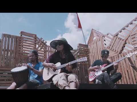 MERAH PUTIH - BOYS N ROOTS ft RAS MUHAMAD