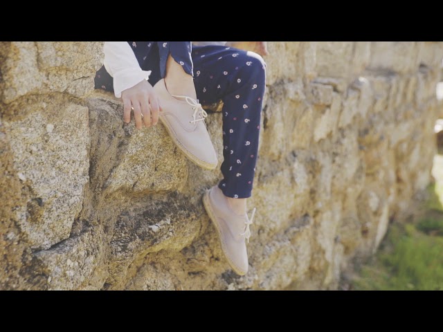 Vídeo relacionado con Alpargatas Clásicas de Lona con Suela de Yute (Azul Marino, Numeric_42)