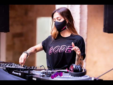 Marien Baker  Live Streaming for GODE