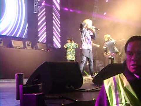 110814 HIGH KICK in Chile - Be ma girl & No more perfume on you