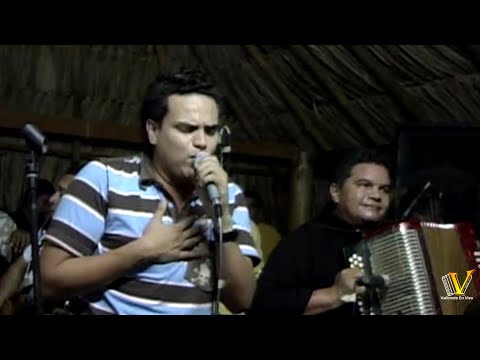 Una Aventura Más (En Vivo) - Silvestre Dangond & Álvaro López (La Paz, Cesar)