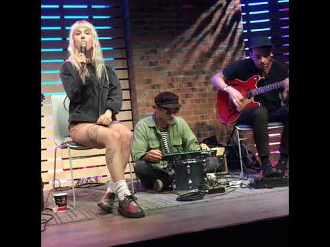 Paramore live at the Sound Lounge - Hard Times