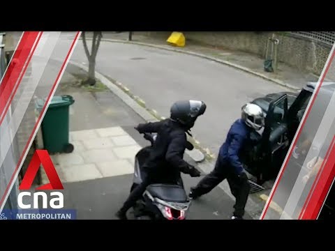 Arsenal football player Sead Kolasinac fights off armed man in London attempted robbery