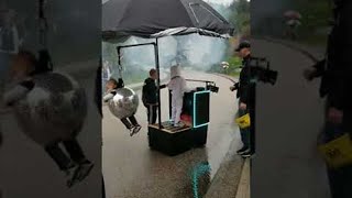 Download lagu Disco Ball Baby Halloween Costume with DJ Marshmello || ViralHog mp3