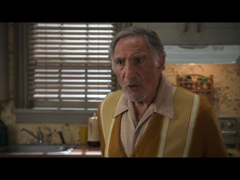 Adam and Barry Help Pop-Pop Make a Romantic Gesture - The Goldbergs