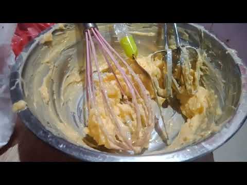 preparing home made simple birthday cake