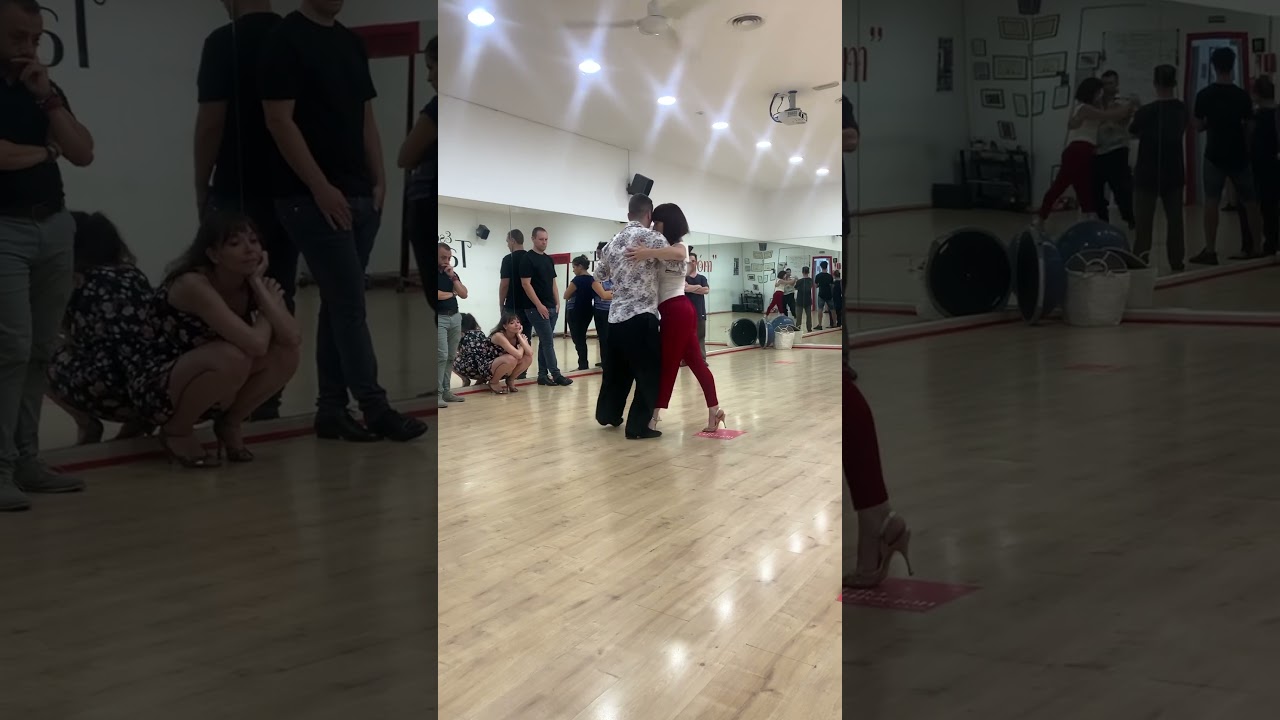 Video thumbnail for Liliana y Santiago final de clase