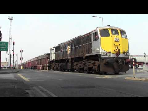 IE class 071 (082) on Tara Mines @ North Wall, Alexandra Road & Clontarf Road