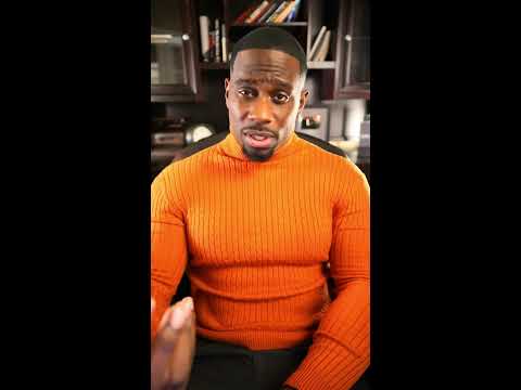 SIGNS THAT HE’S NOT THAT INTERESTED!