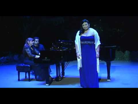 Elaine Alvarez and Elaine Rinaldi perform 'Morgen' by Strauss