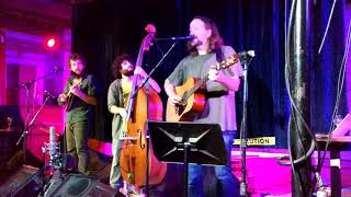 Stu Allen + Grateful Dog - Louis Collins