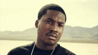 Meek Mill-Middle Of The Summer instrumental (Remake)