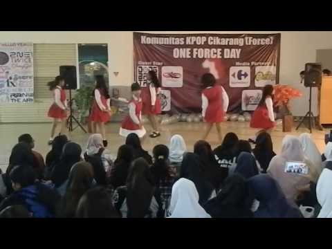 [160828] Gfriend - Rough by Aphrodite at Carrefour Cikarang "OFD" (Komunitas Kpop Cikarang)