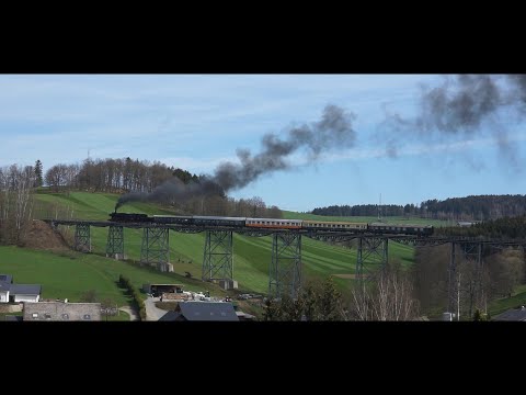 Mit dem Zug durchs Erzgebirge - Dampfloksonderzug in Raschau - Markersbach  mit Lok 52 8154-8