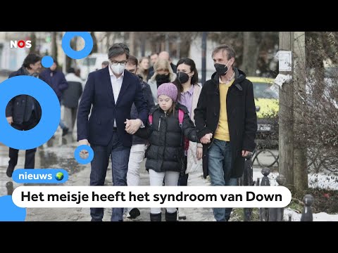 President brengt gepest meisje naar school