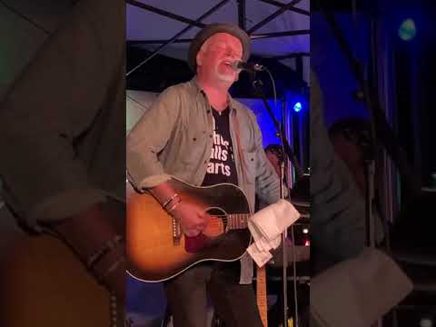 Hans Ludvigsson med band