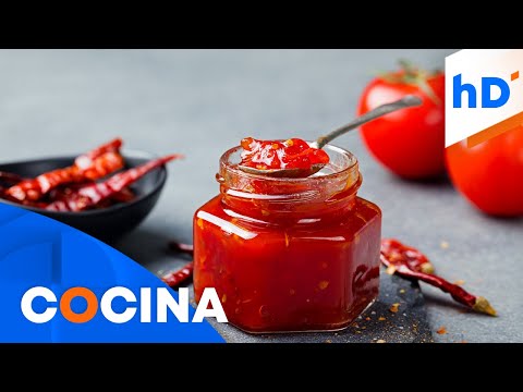 Receta de salsa taquera con chiles secos y tomates horneados | hoyDía | Telemundo