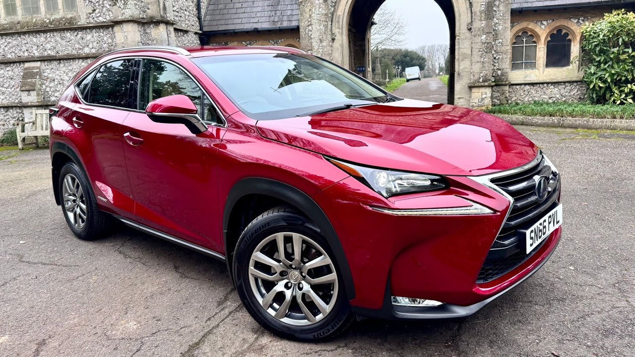Lexus NX300h Petrol-Hybrid 2016