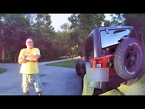 Child Predator Gets Caught in The Act in Public Park