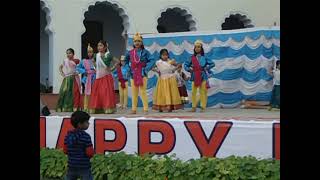 preview picture of video 'Beautiful Dance by Arushi Chaturvedi, Vidisha, MP, India'