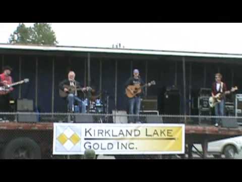 14 KLfestival2015 DaveRogersFamilyBand FamilyTradition