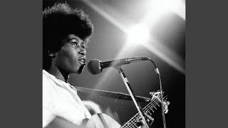 Kissin&#39; And A Huggin&#39; (Live In North America/1979)