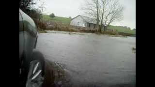 preview picture of video 'Touareg TDI driving in floods'